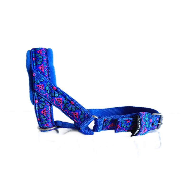 Hoofdhalster hond blauw bloemen