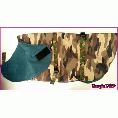 Jasje camouflage met donker petrol fleece Jasje camouflage met donker petrol fleece